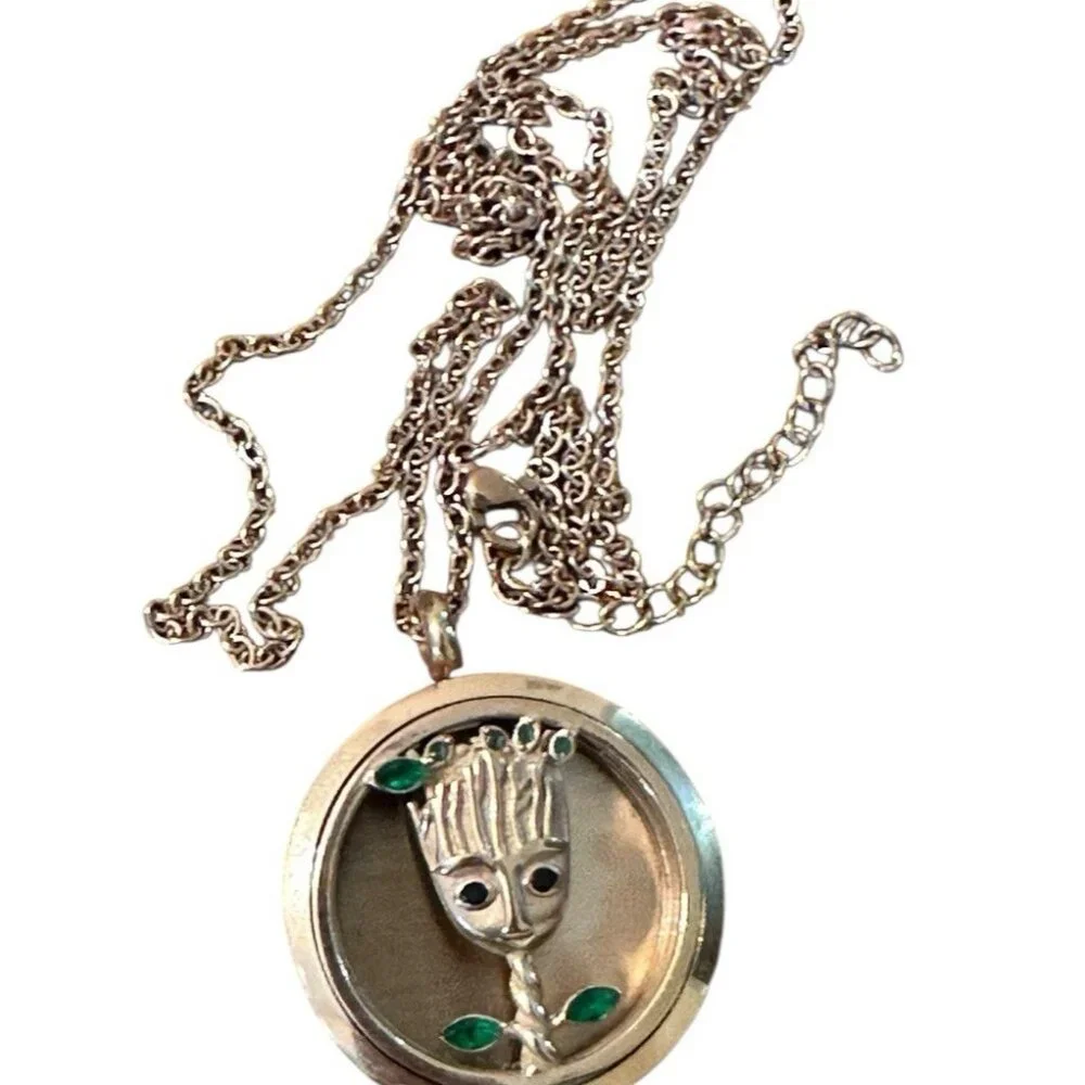 I Am Groot Aromatherapy Diffuser Necklace Gold Tone 28 in‎